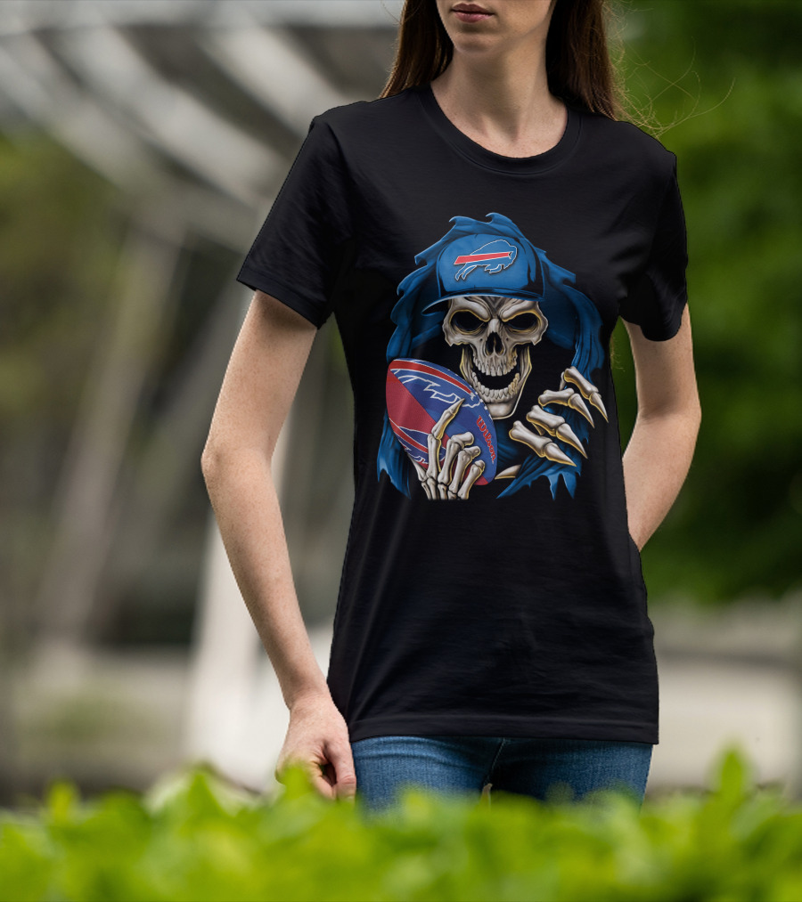 Buffalo Bills Skull Holding Football T-Shirt