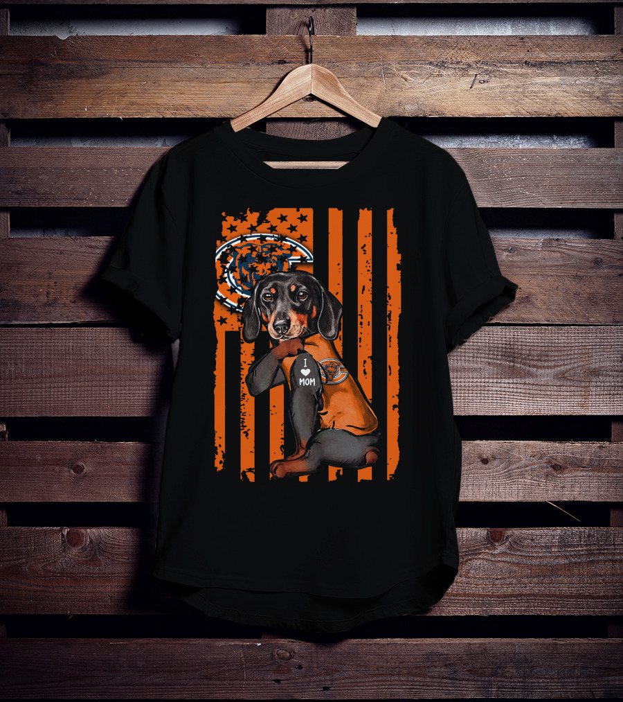 Dachshund Chicago Bears I Love Mom T-Shirt
