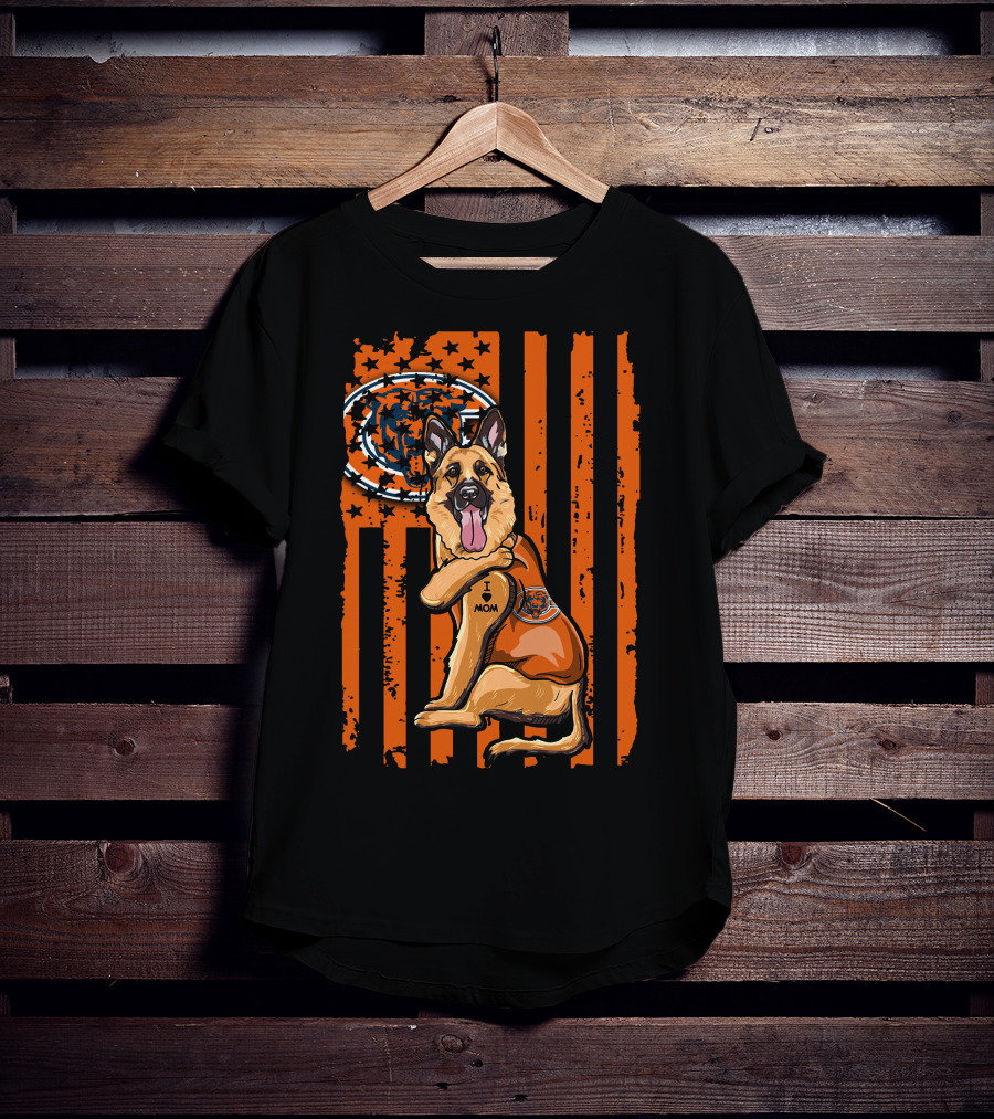 German Shepherd I Mom Chicago Bears Fan American Flag T-Shirt