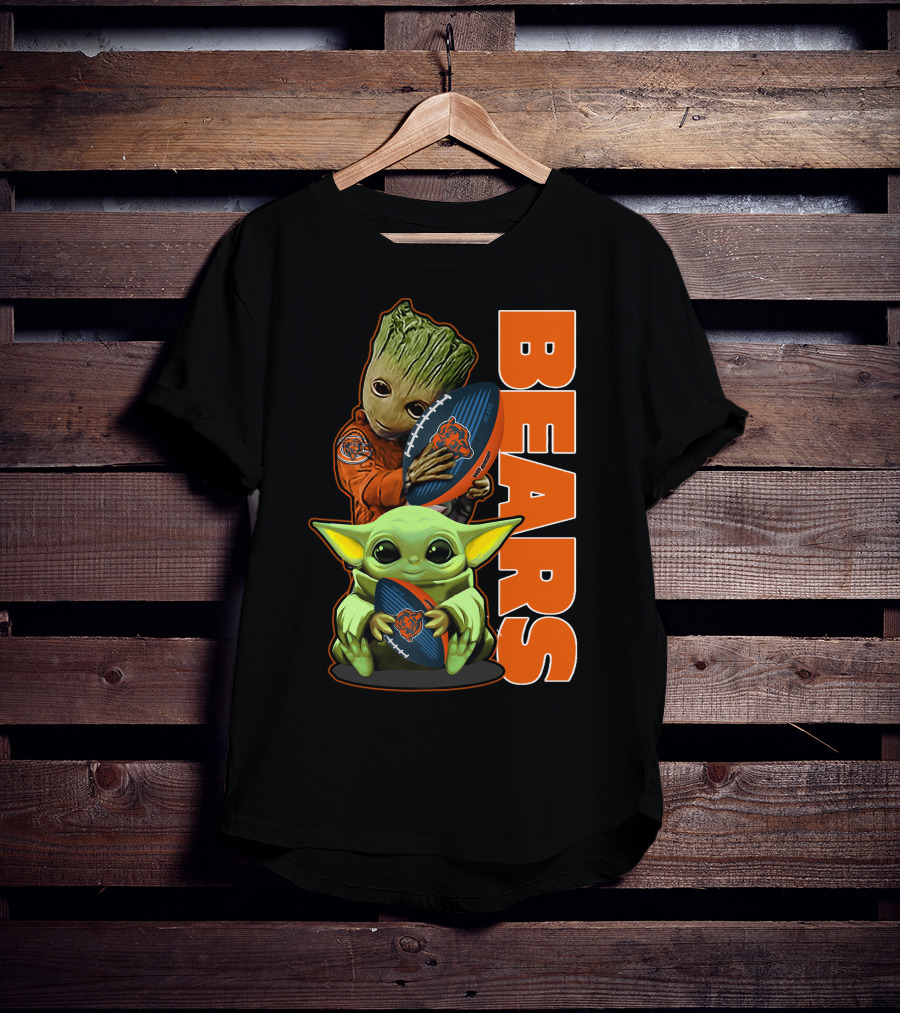 Groot And Baby Yoda Holding Chicago Bears Football T-Shirt