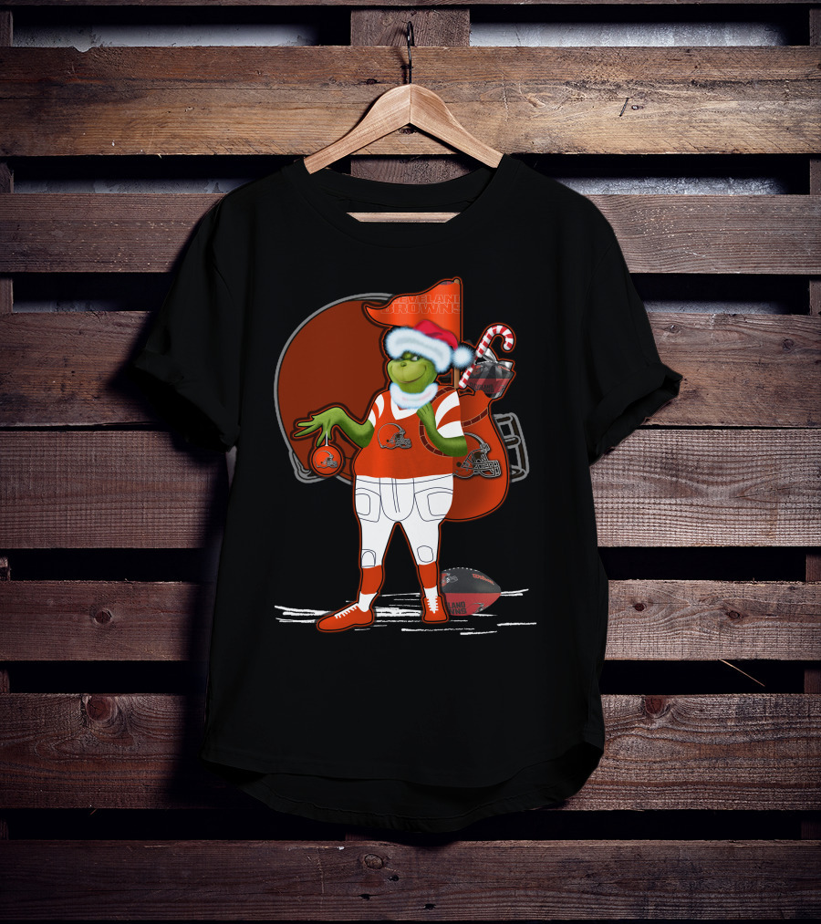 Grinchxmas Cleveland Browns Festive Football Santa With Helmet And Candy Cane T-Shirt