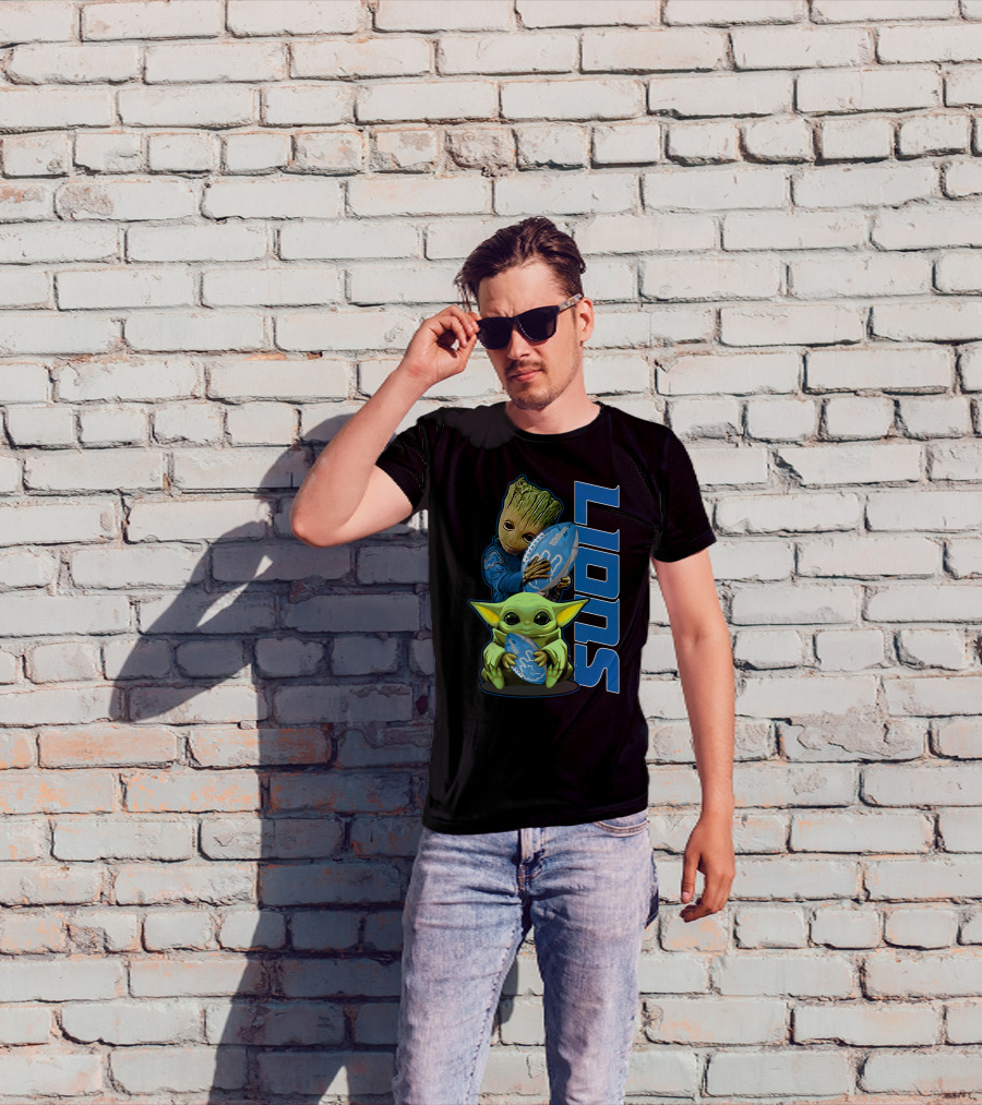 Grzd DETROIT LIONS Baby Groot And Baby Yoda With Football T-Shirt