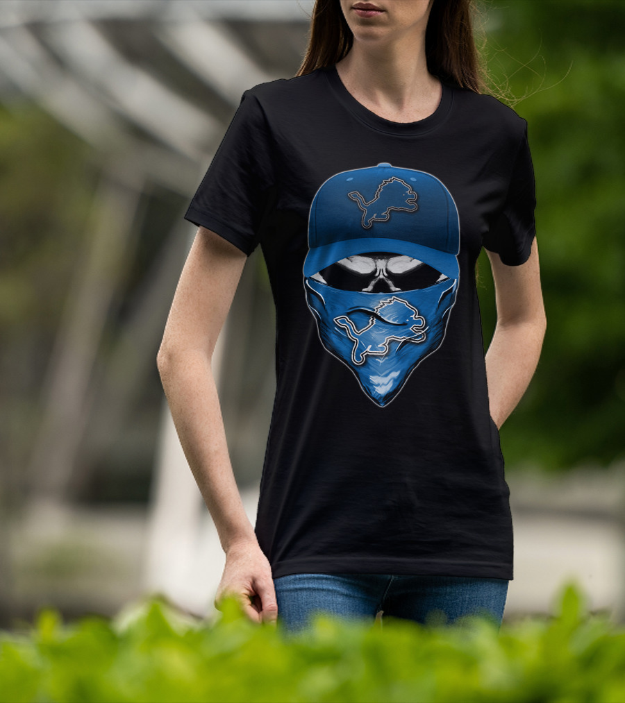 Skull Detroit Lions Hat And Mask T-Shirt