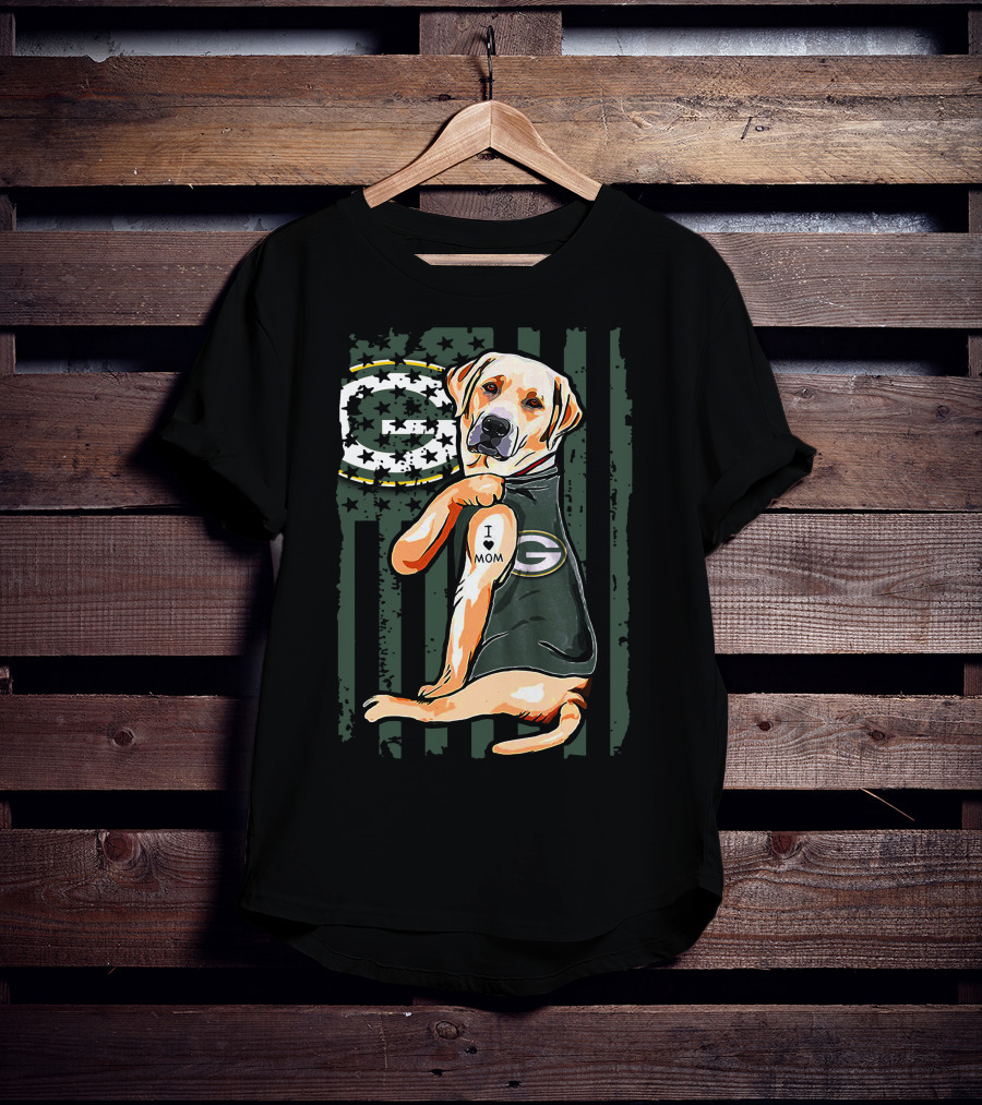 Labrador Retriever I Love Mom Green Bay Packers Fan T-Shirt