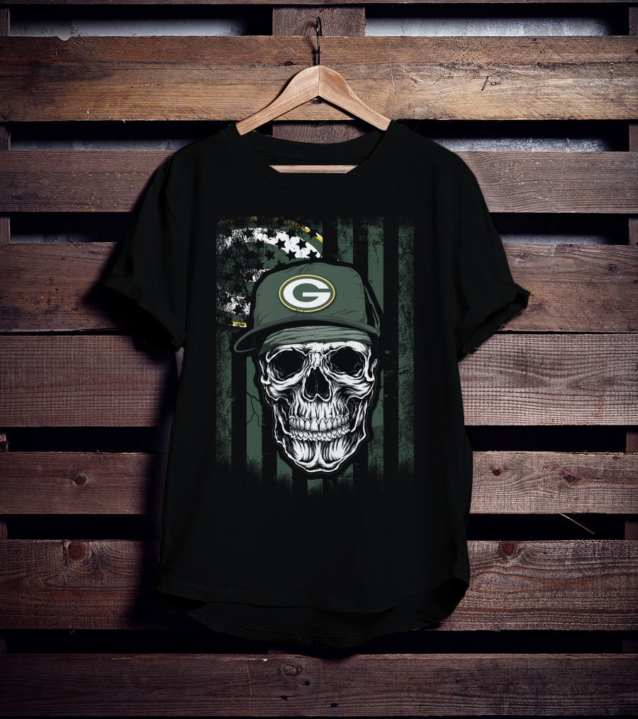 Skull Green Bay Packers Hat With American Flag Background T-Shirt