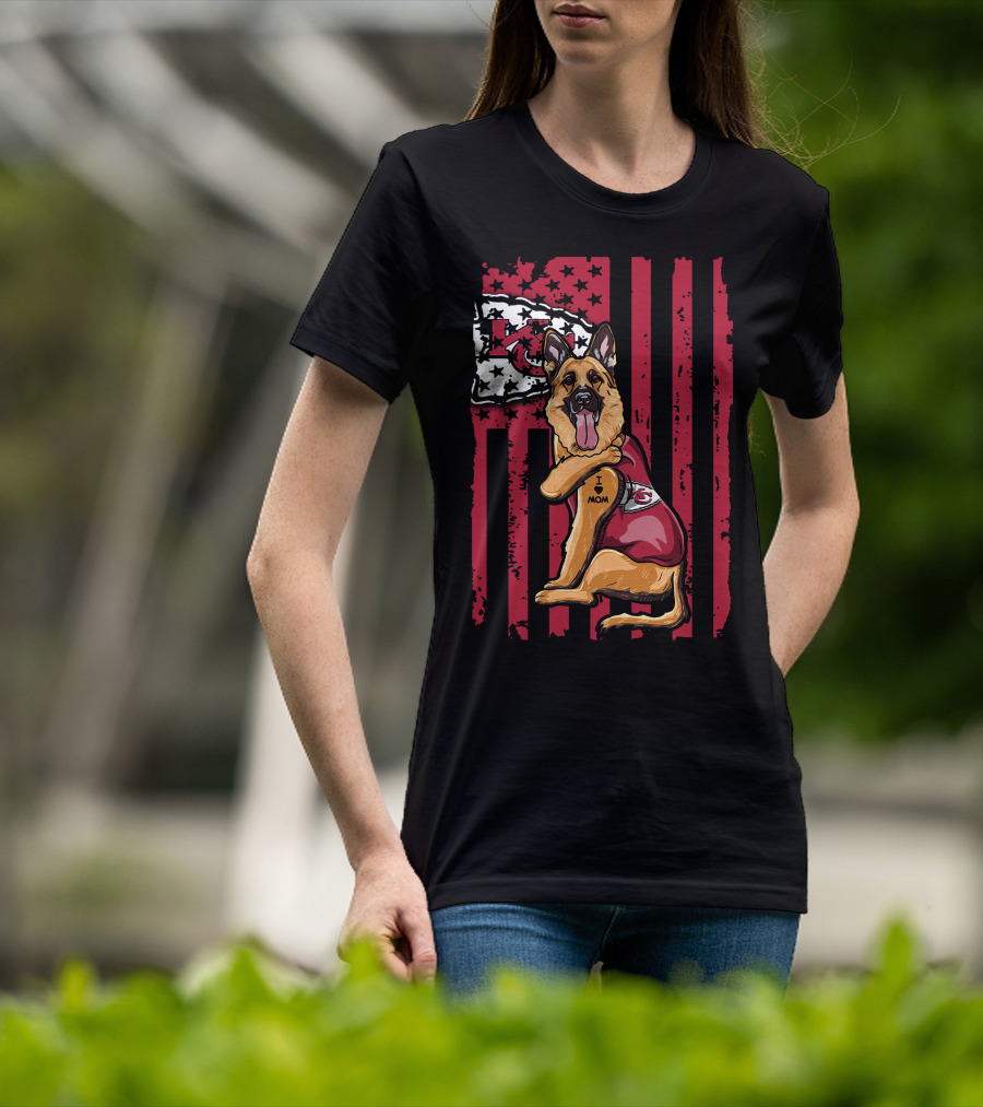 German Shepherd Kansas City Chiefs Flag I Love Mom T-Shirt