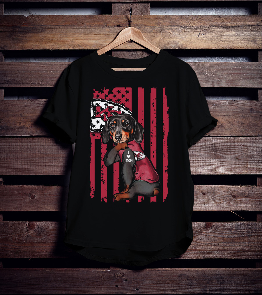 Dachshund I Love Mom Kansas City Chiefs Red Stripes T-Shirt