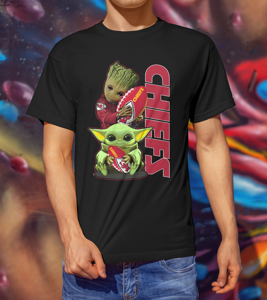 Grzd Chiefs Kansas City Groot And Baby Yoda Football T-Shirt
