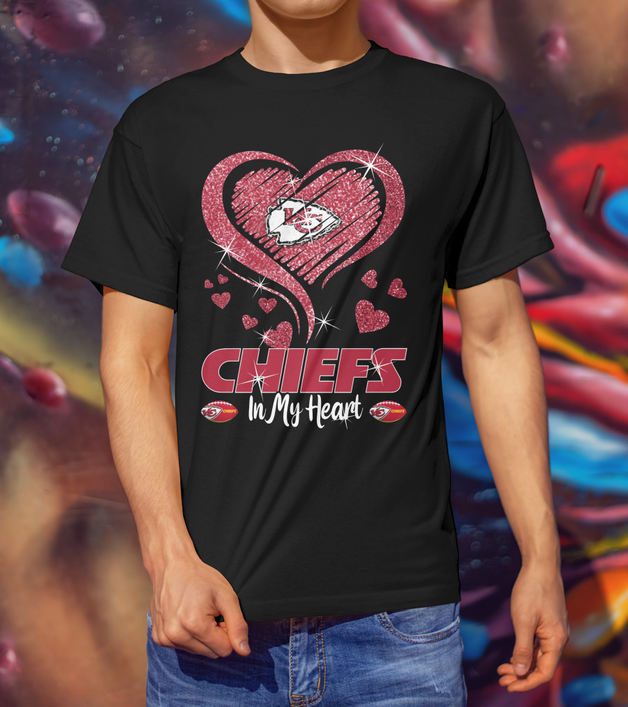 Kansas City Chiefs Love Glitter Heart Sparkle T-Shirt