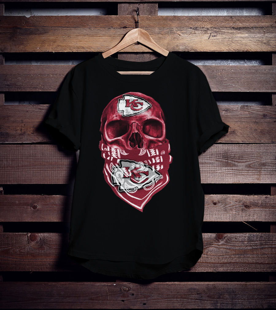 Kansas City Chiefs Skull Bandana T-Shirt