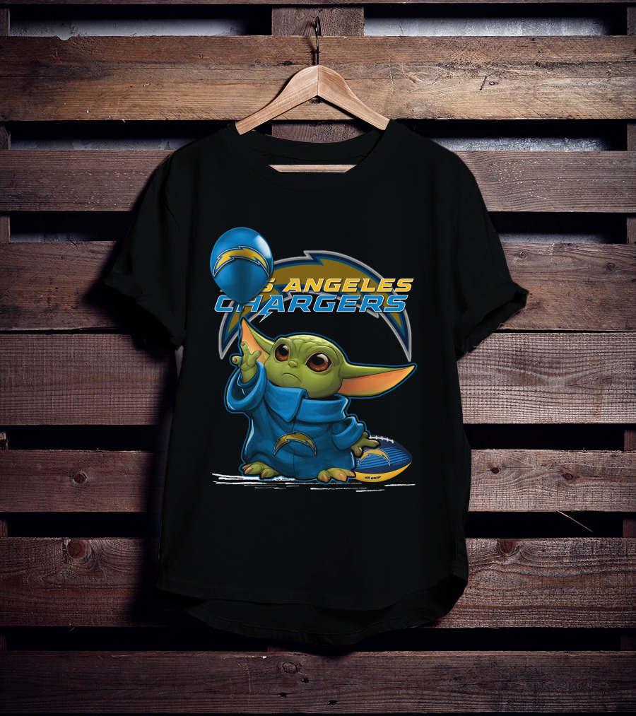 Yoda Los Angeles Chargers Football Balloon Among Stars T-Shirt