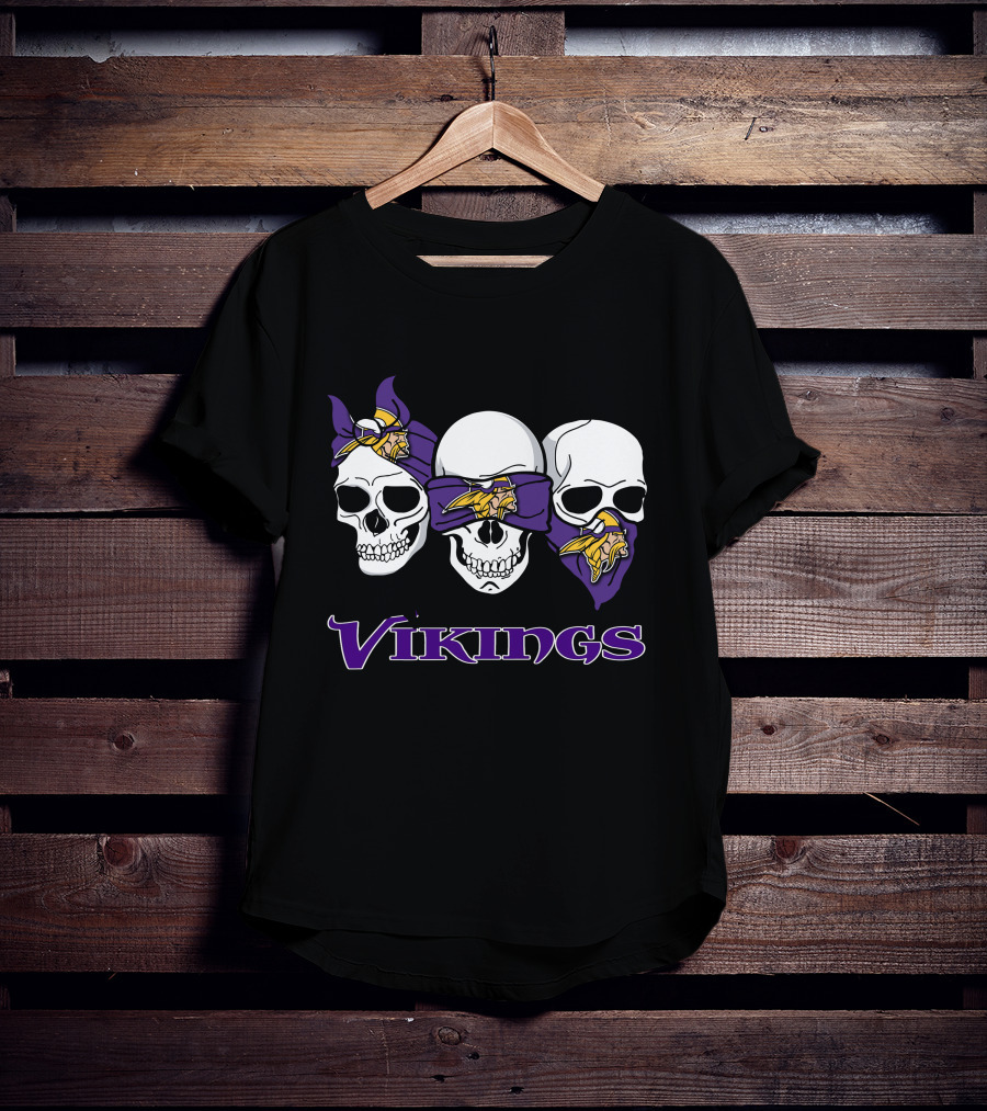 Vikings 3 Skull Bandana Purple Gold T-Shirt
