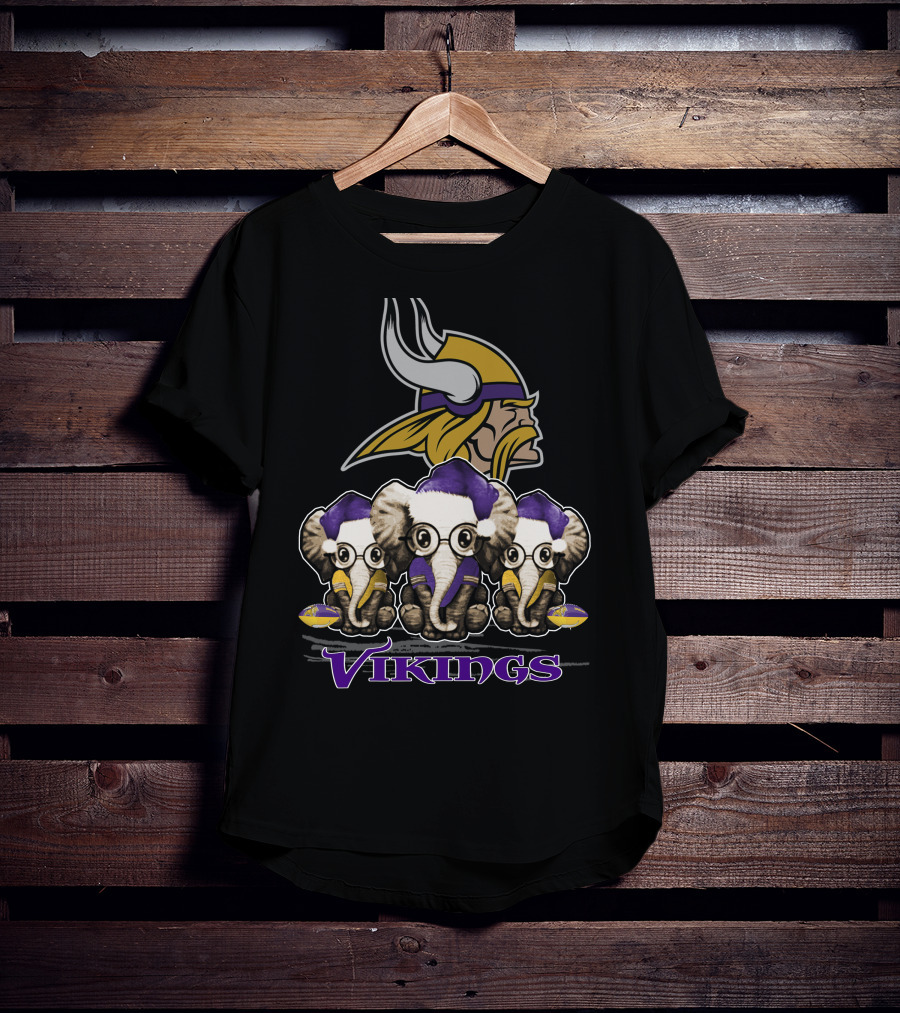 Elephan Xmas Minnesota Vikings Santa Hat Football T-Shirt
