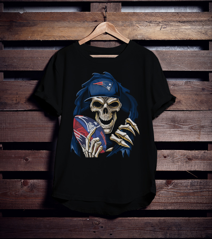 Skullbong New England Patriots Skeleton With Cap Holding Wilson Football T-Shirt