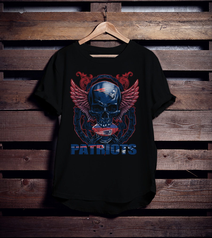 Skullfb New England Patriots Skull With Wings And Chains T-Shirt