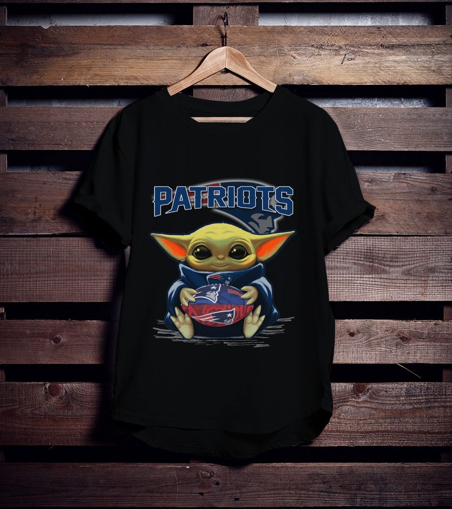 Patriots Baby Yoda With New England Football T-Shirt