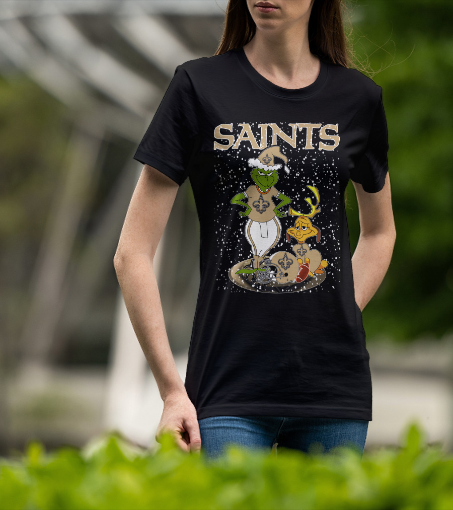 Grinchxmas New Orleans Saints Football Snowy Scene T-Shirt