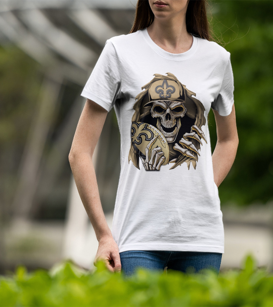 Skullbong New Orleans Saints Skeleton Holding Football With Fleur-de-Lis Cap T-Shirt