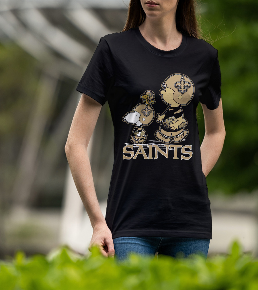 Snpfootball New Orleans Saints Peanuts Snoopy Woodstock Football Helmets T-Shirt