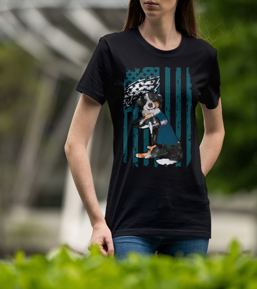 Border Collie I Love Mom Philadelphia Eagles Football Fan T-Shirt