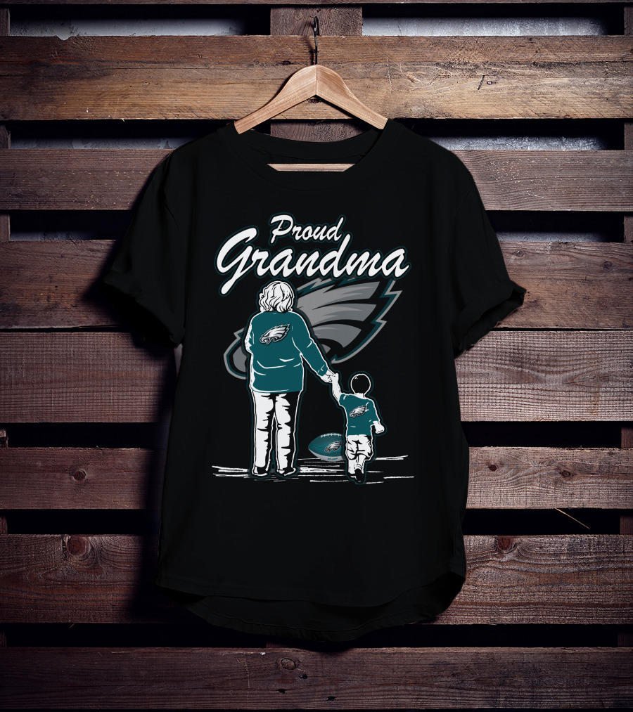 Proud Grandma Philadelphia Eagles Family Fan Love T-Shirt