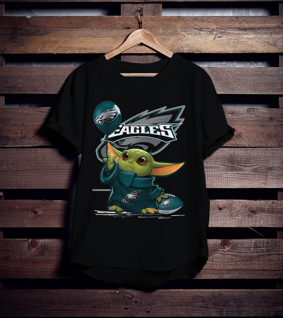 Philadelphia Eagles Yoda Football Balloon T-Shirt