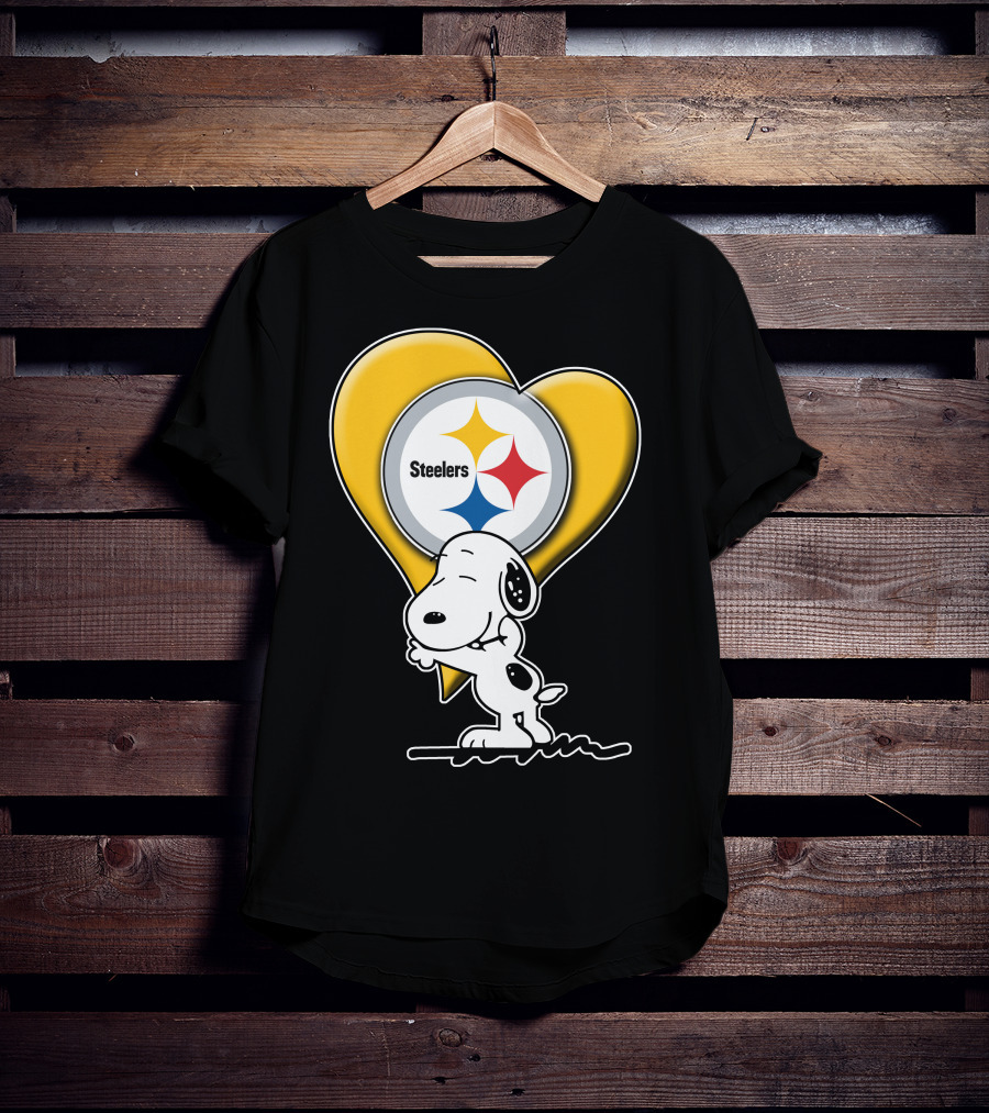 Snoopy Hugging Heart Steelers Logo Pittsburgh Steelers Fan Gear T-Shirt