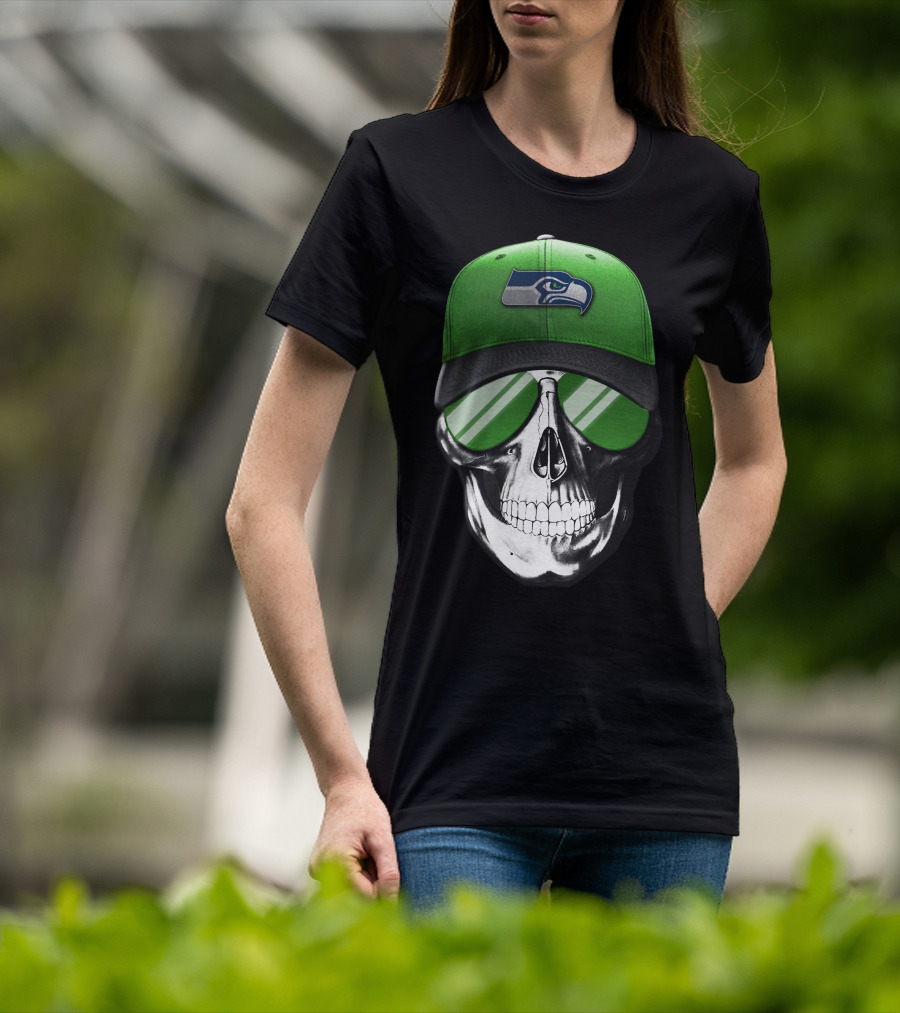 Skull V7 Seattle Seahawks Green Hat And Sunglasses T-Shirt