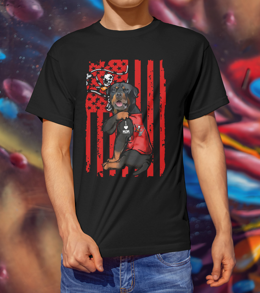 Rottweiler Tampa Bay Buccaneers I Love Mom Flag T-Shirt