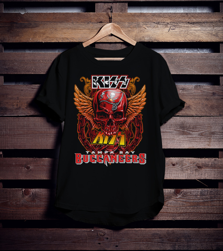 Kiss Tampa Bay Buccaneers Skull With Wings T-Shirt