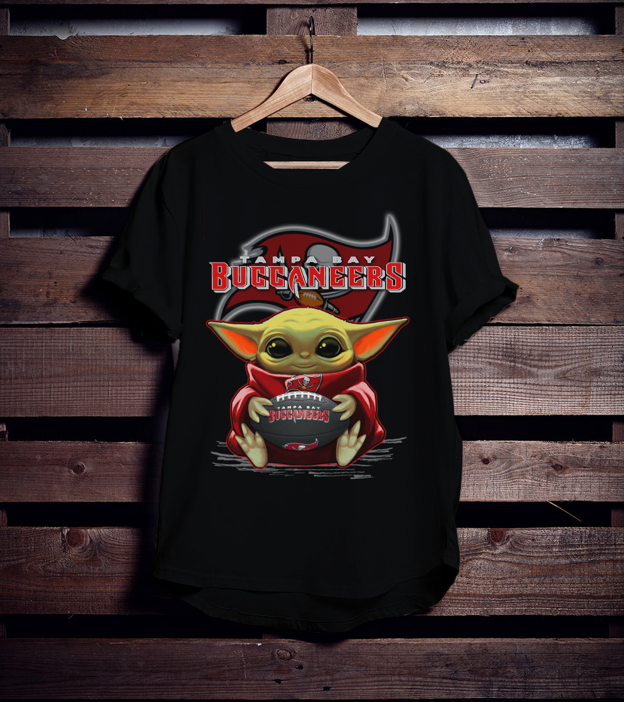 Tampa Bay Buccaneers Yoda Holding Football T-Shirt