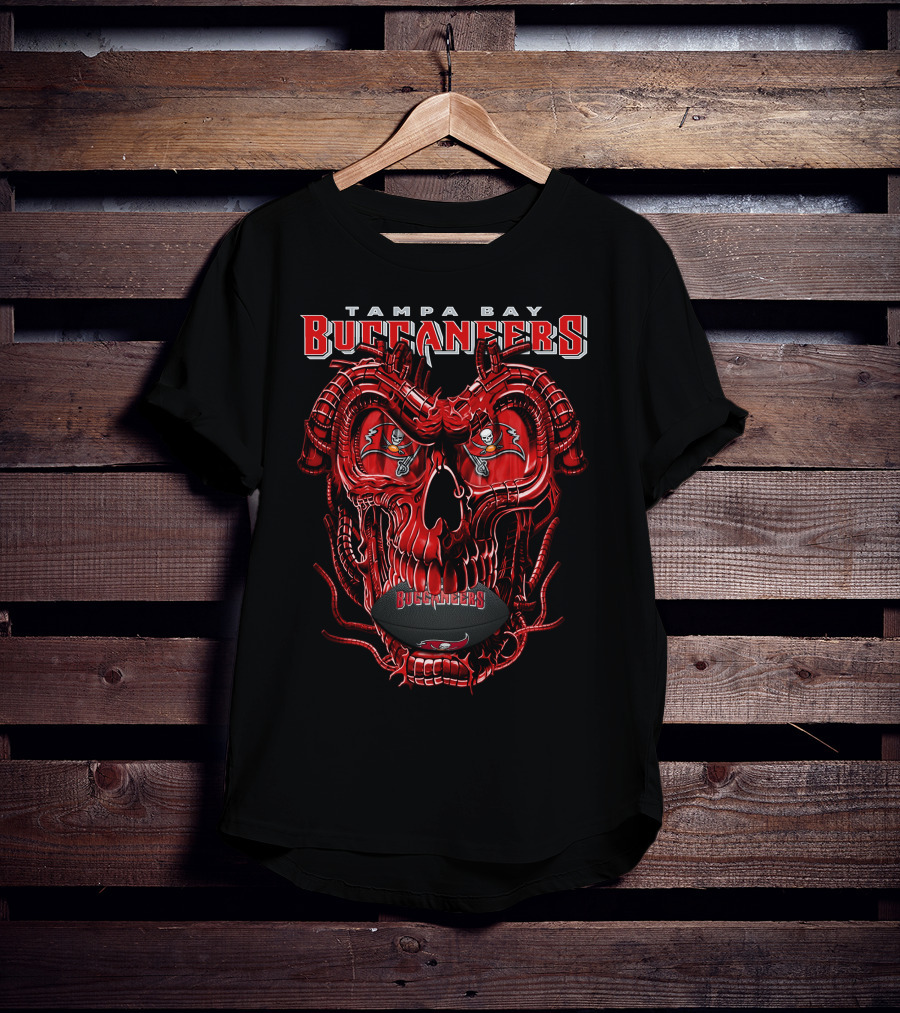 Tampa Bay Buccaneers Dragonskull NFL Football T-Shirt