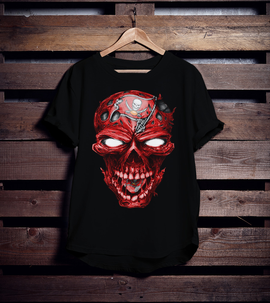 Skull V2 Tampa Bay Buccaneers Logo Red Skull T-Shirt