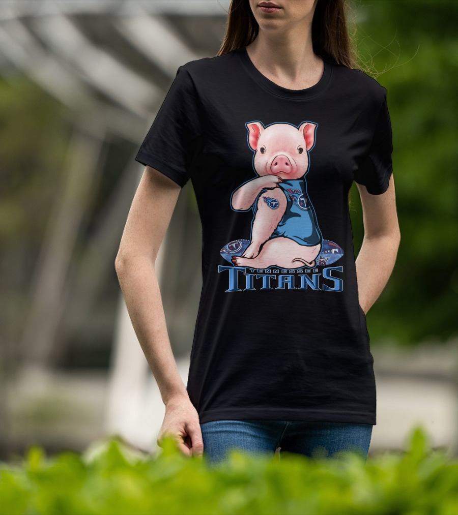 Tennessee Titans Pig Wearing Team Jersey T-Shirt