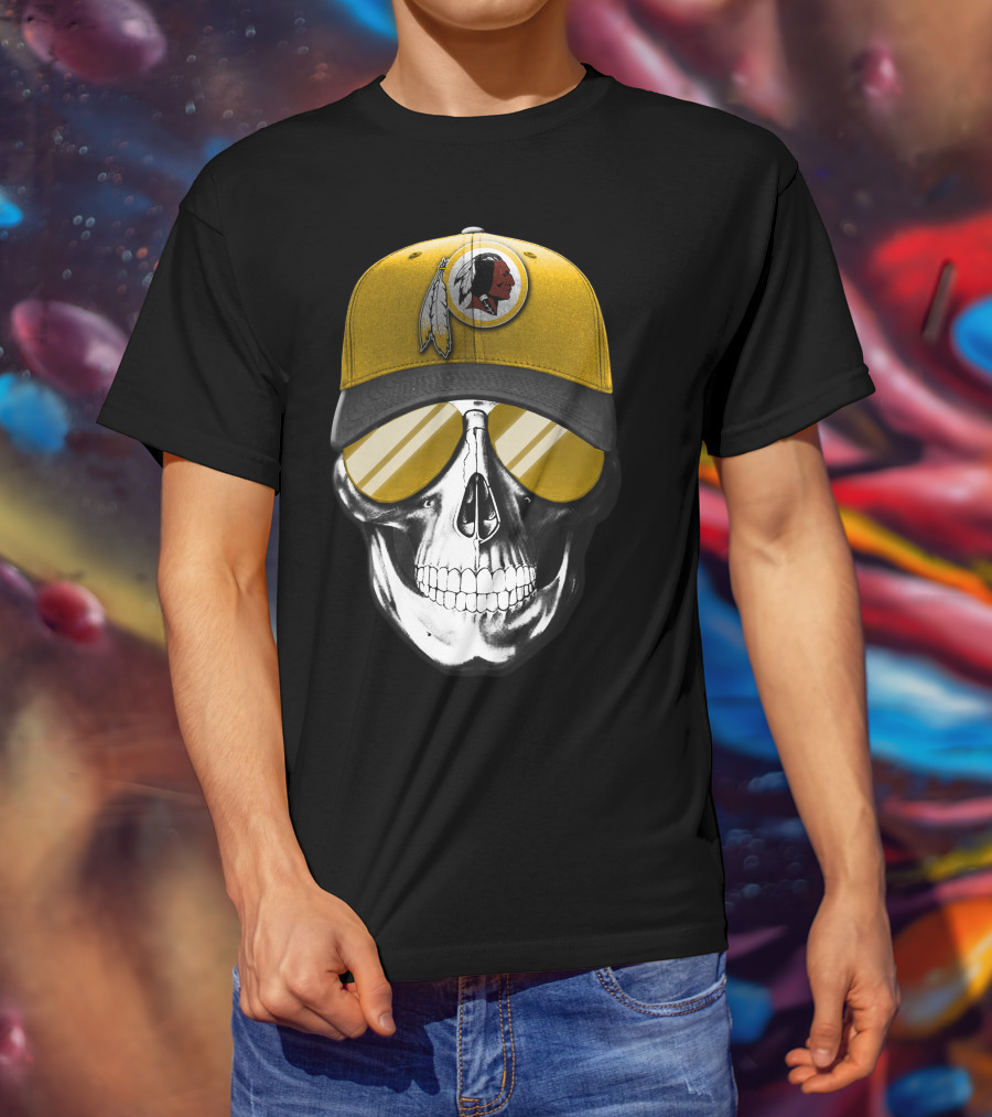 Skull V7 Washington Redskins Hat And Sunglasses T-Shirt
