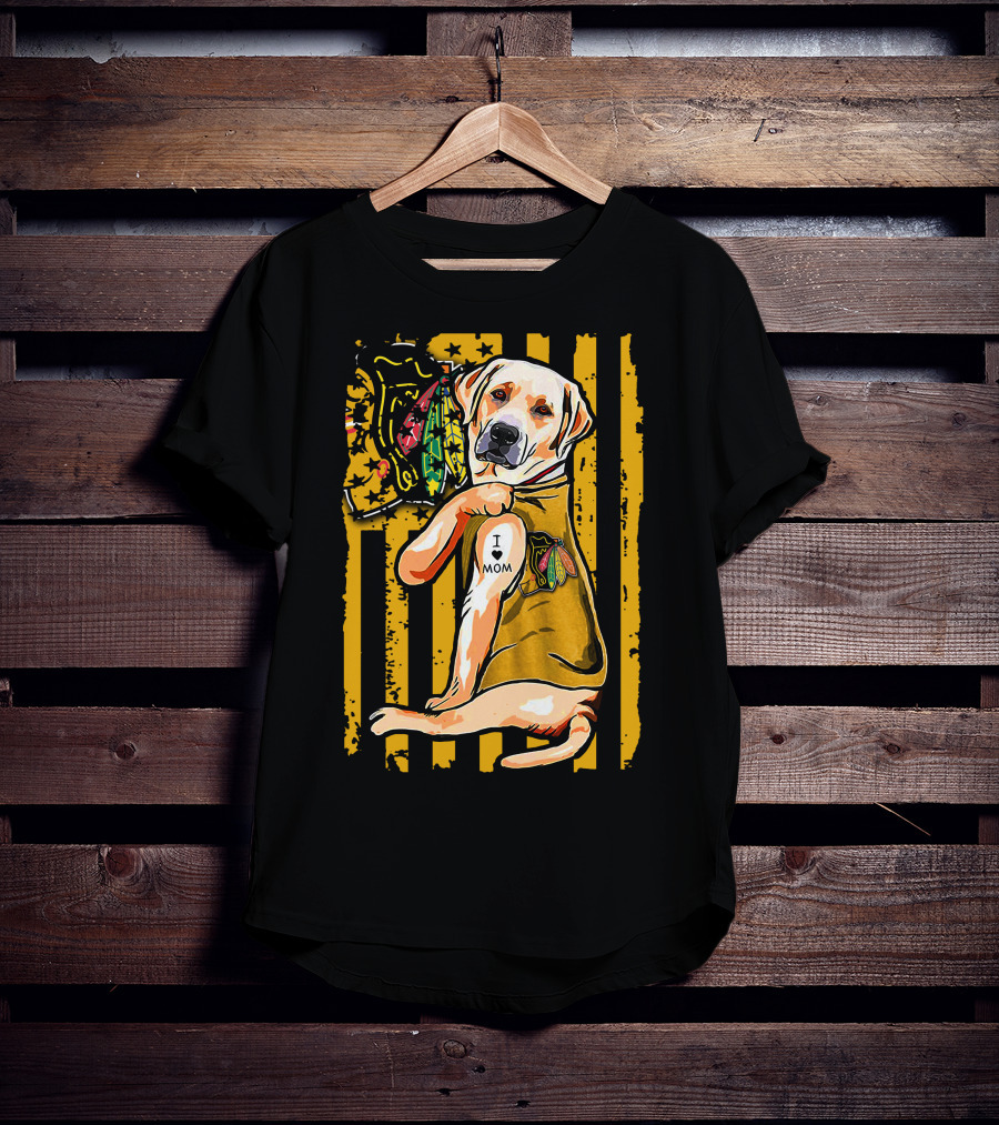 Labrador Retriever I Love Mom Chicago Blackhawks Stripes T-Shirt