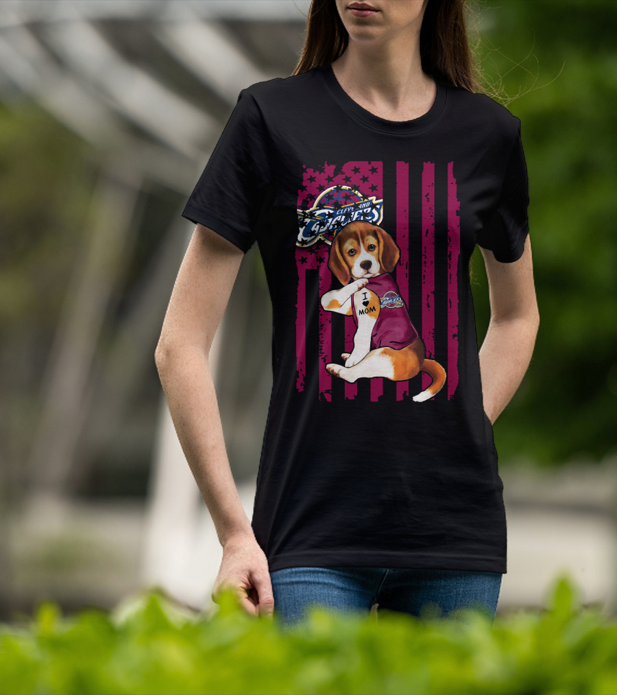 Beagle I Love Mom Cleveland Cavaliers Vintage Flag T-Shirt