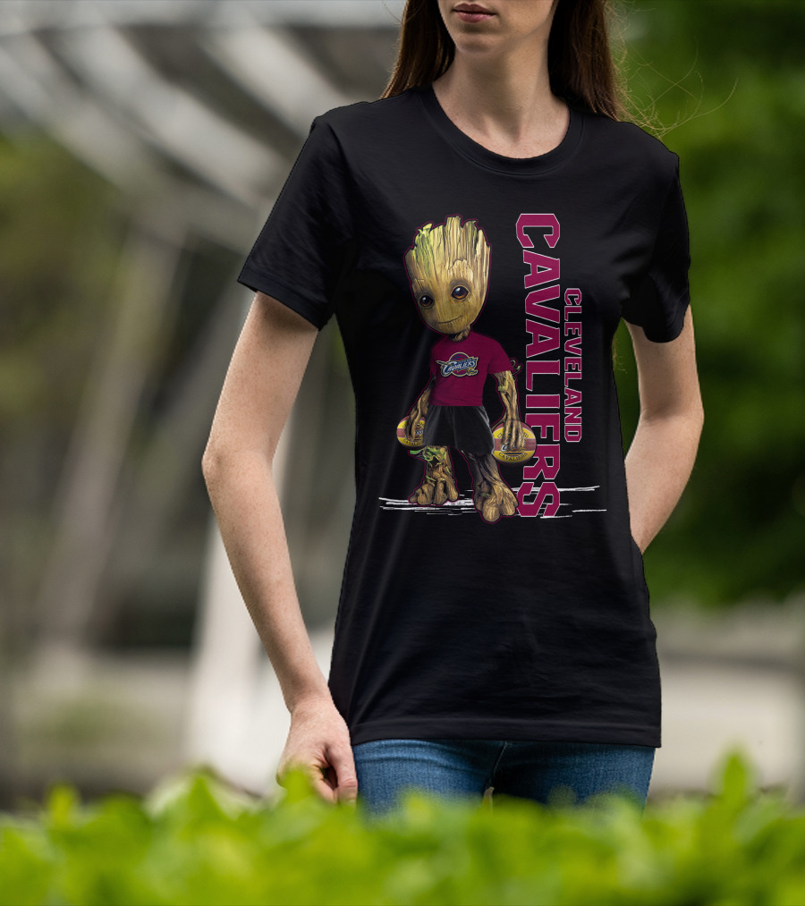 Cleveland Cavaliers Groot Holding Basketball T-Shirt