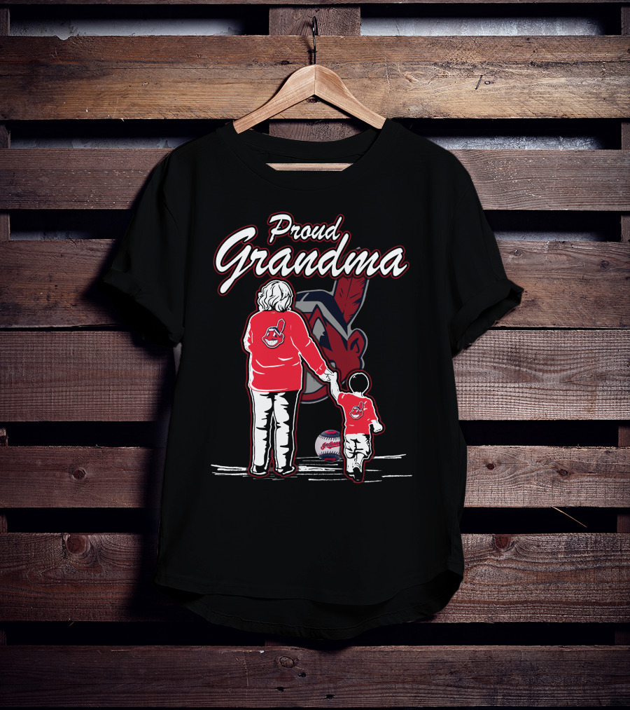 Proud Grandma Cleveland Indians Baseball Family T-Shirt