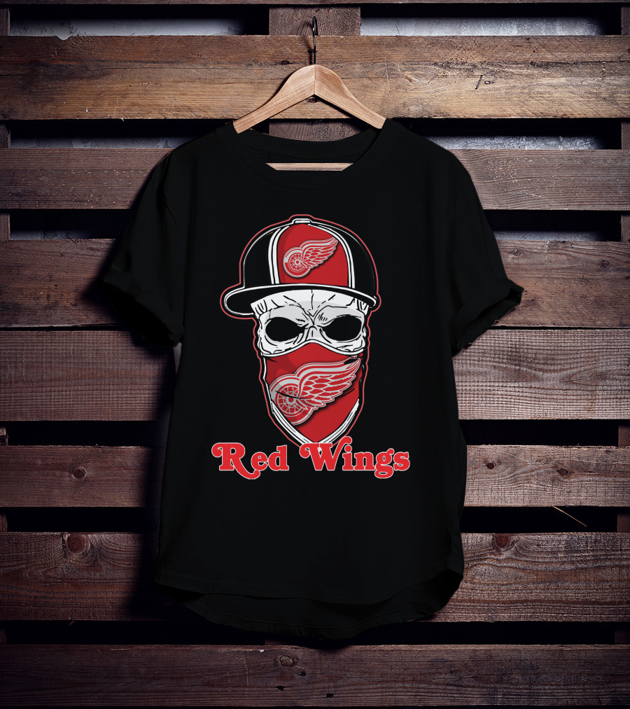 Detroit Red Wings Skull Hat Iconic Wings T-Shirt