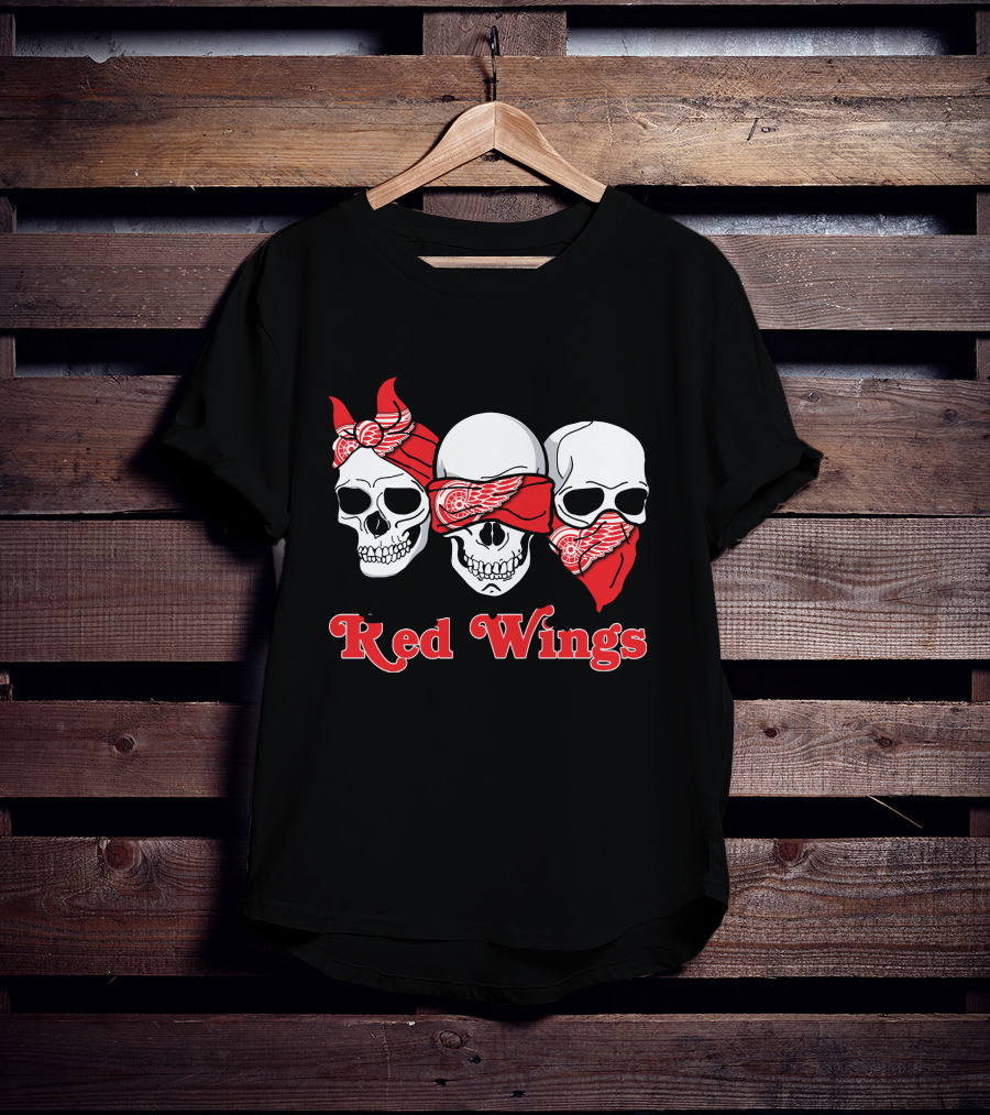 Red Wings Three Skulls Bandanas T-Shirt