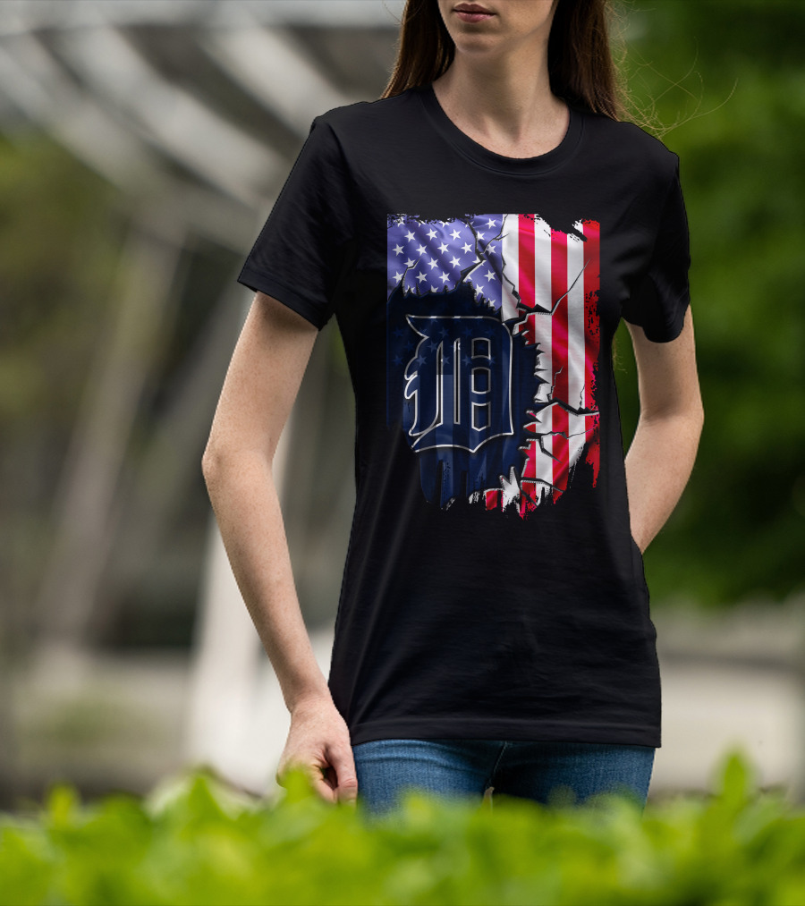 Detroit Tigers American Flag Rip T-Shirt