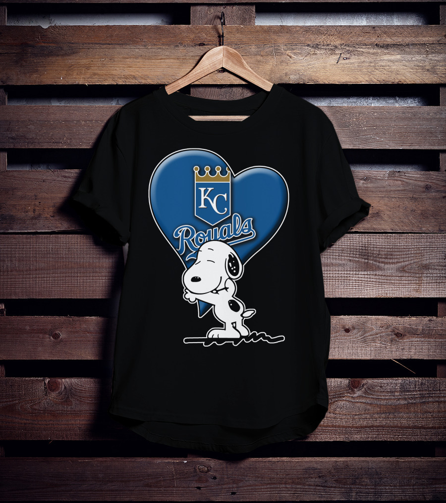 Snoopy Hugging Heart Kc Royals T-Shirt