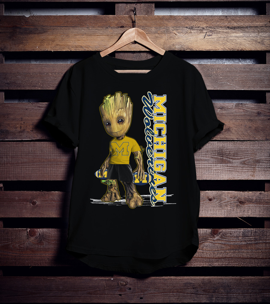 Groot Michigan Wolverines M Logo Skating Fan T-Shirt