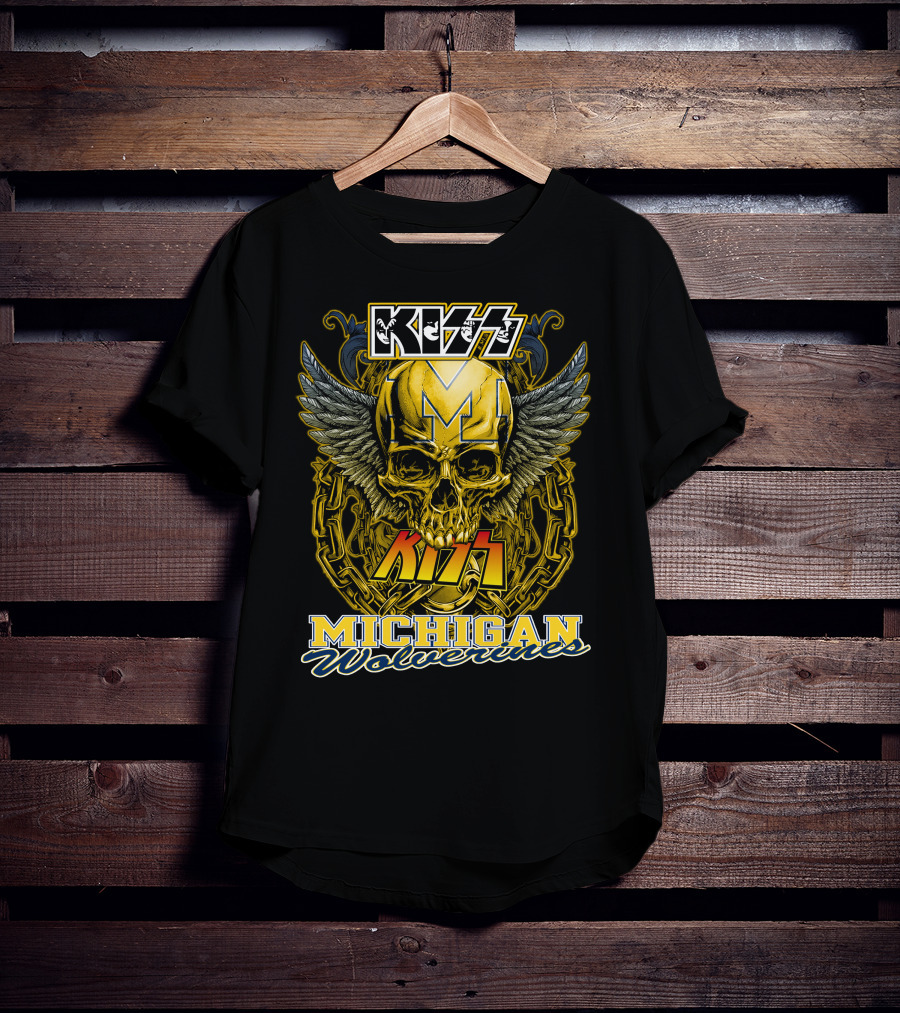 Kiss Michigan Wolverines Skull With Wings And Chains T-Shirt