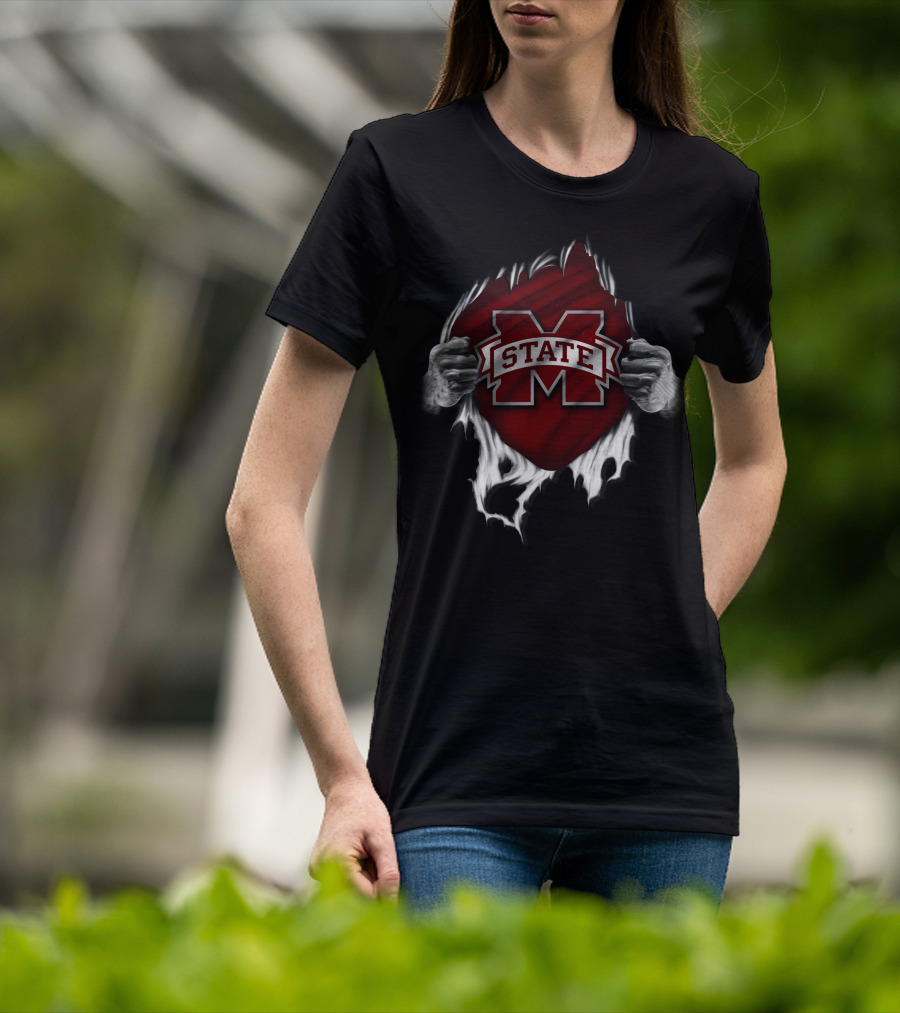 Torn Mississippi State Bulldogs M State T-Shirt