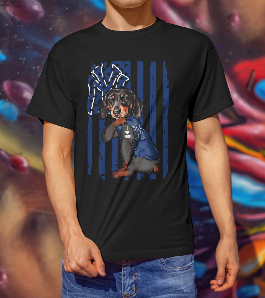 Dachshund I Love Mom New York Yankees USA Flag T-Shirt