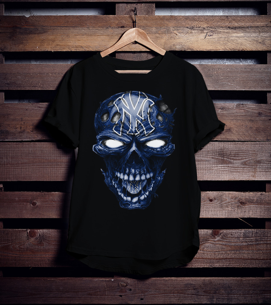 Skull New York Yankees Emblem With Grinning T-Shirt