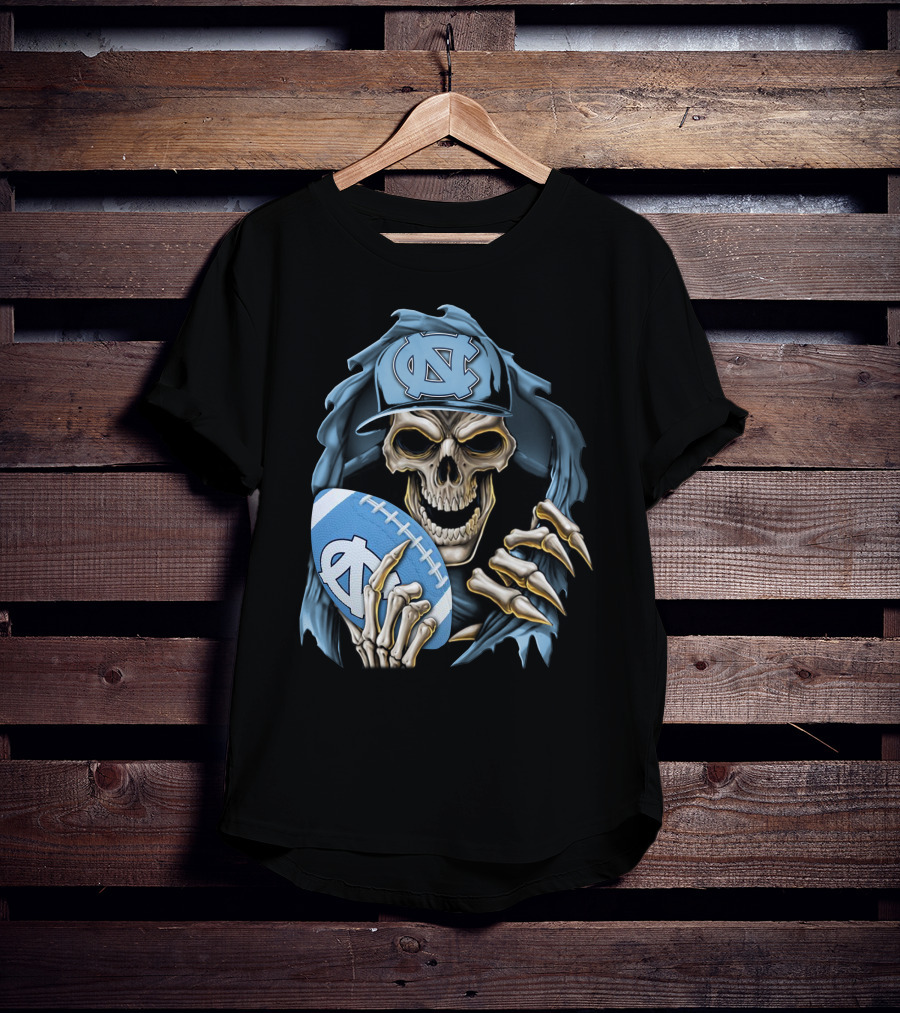 Skullbong North Carolina Tar Heels Skeleton Football Fan With Cap And Ball T-Shirt