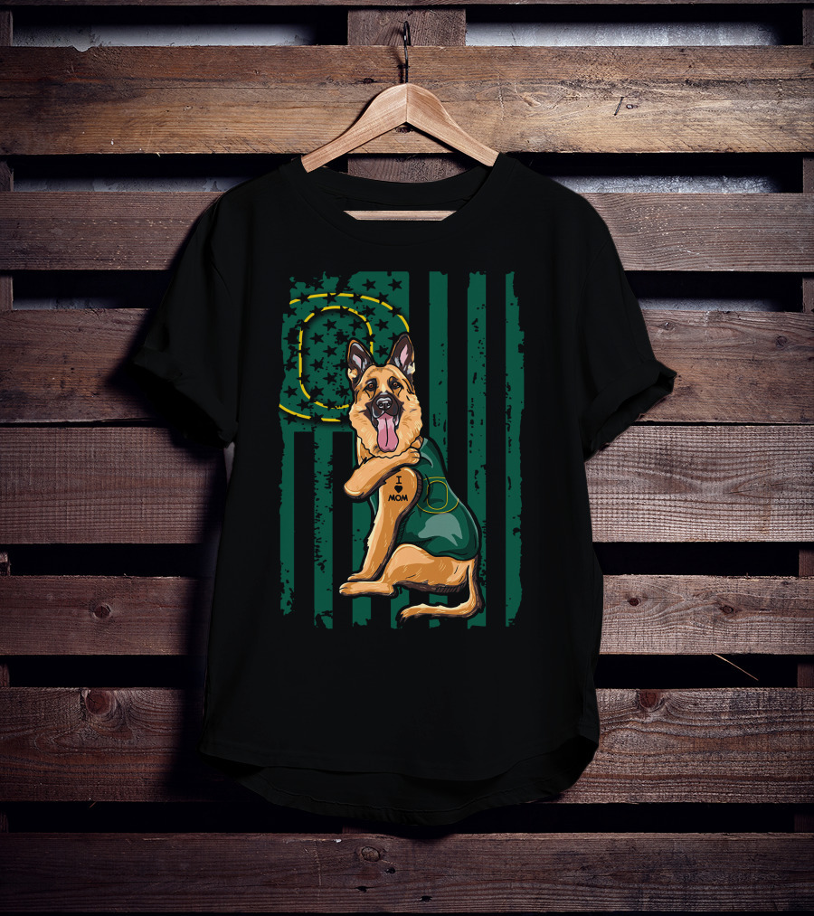 German Shepherd Oregon Ducks I Heart Mom Green Flag T-Shirt